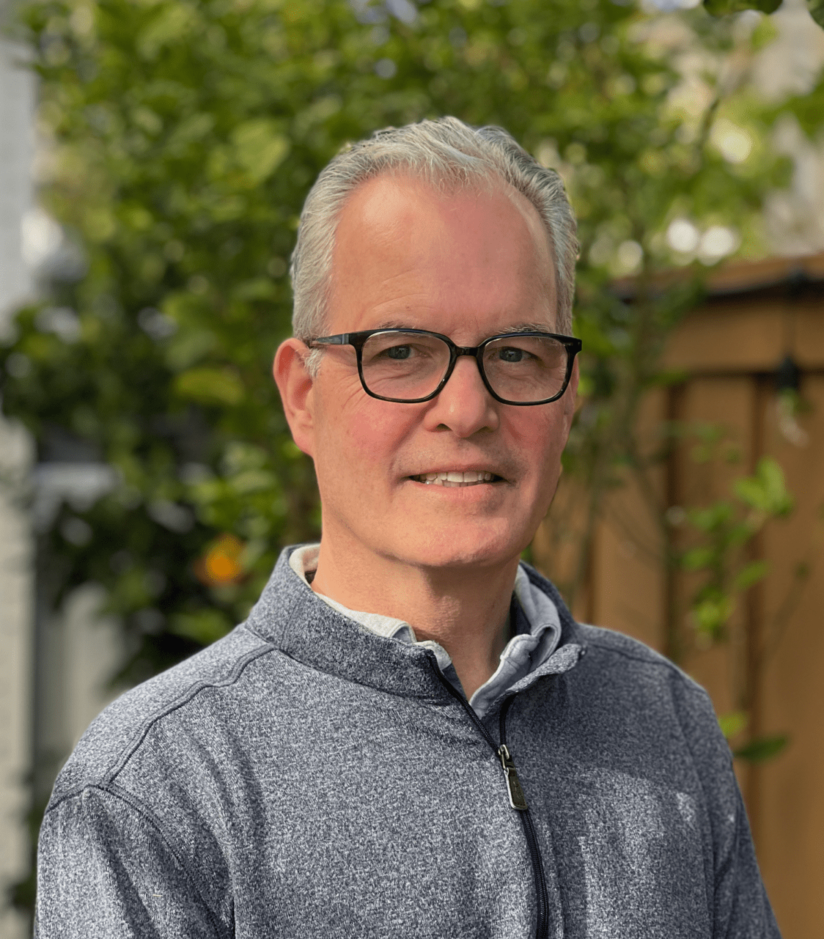 chris rhodes headshot